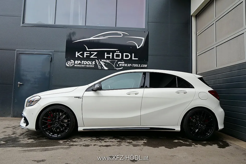 Mercedes-Benz Mercedes-AMG A 45 4MATIC Aut. Image 6