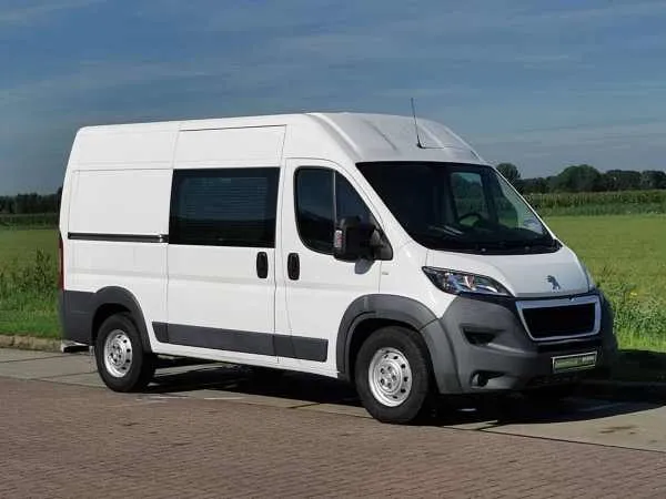 Peugeot Boxer 150  HDI XT L2H2 Image 4