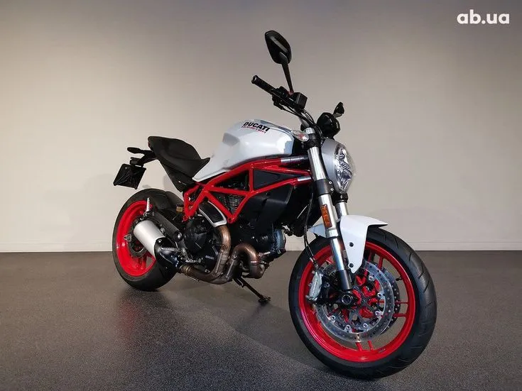 Ducati Monster Image 7